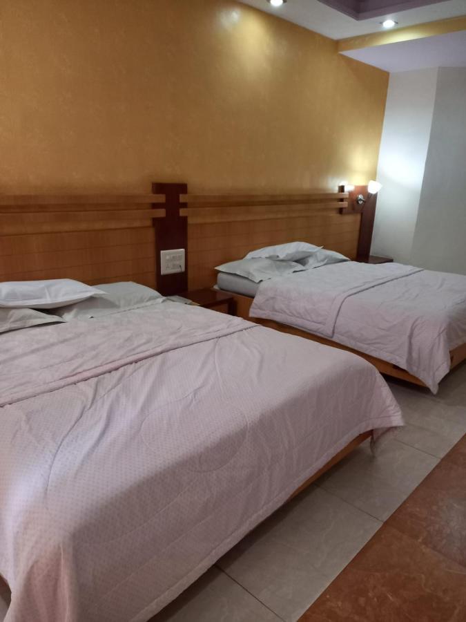 Sharan Hotel Shirdi Exterior photo